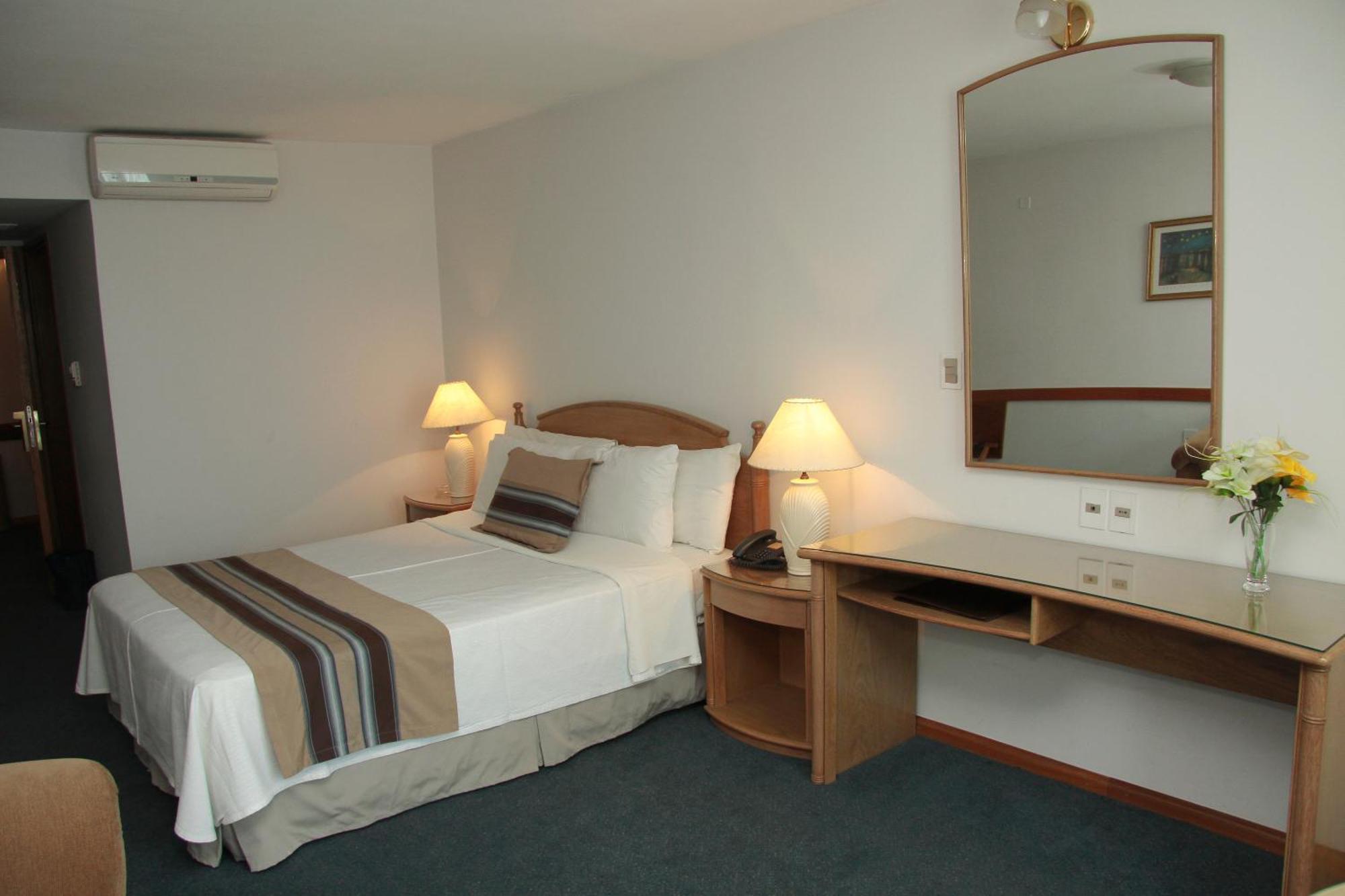Crystal Palace Hotel Montevideo Eksteriør bilde